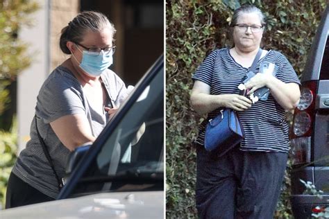 Formerly obese woman is totally unrecognizable in new photos。